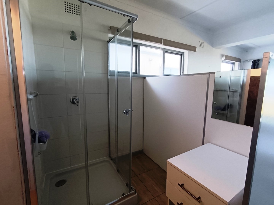 To Let 3 Bedroom Property for Rent in Glentana Western Cape